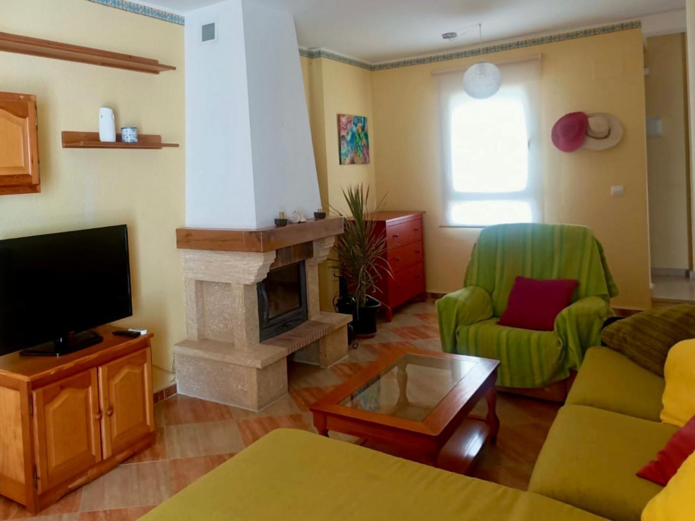Chalet Adosado Con Azotea Andaluza Y Patio, Junto A La Playa 克莉丝蒂娜岛 外观 照片